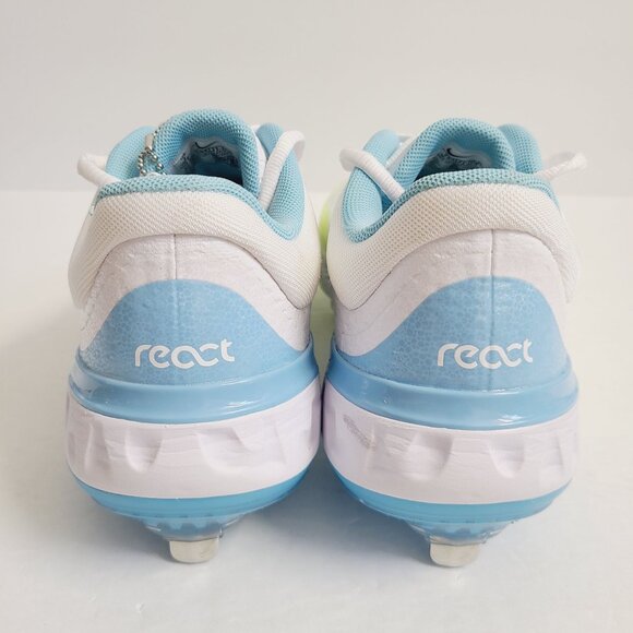 Athletic_Shoes